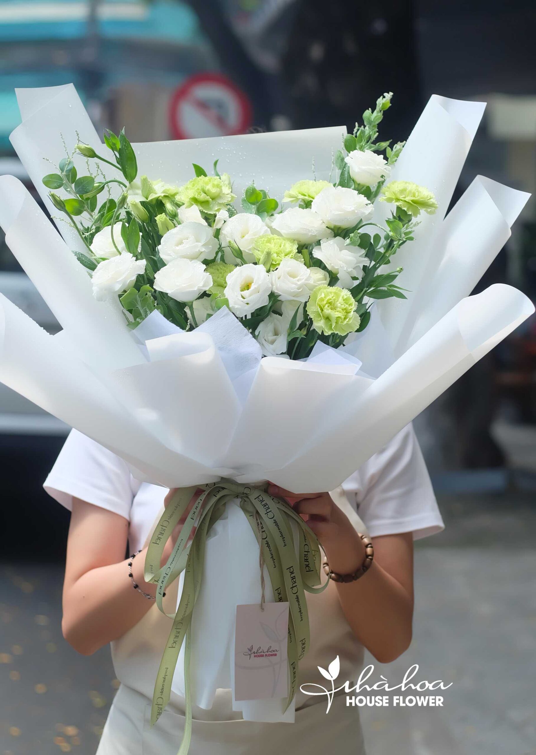 BÓ HOA CÁT TƯỜNG TRẮNG MIX PHĂNG XANH - BH79