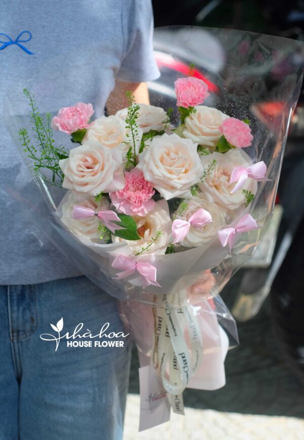Bó hoa hồng mix phăng