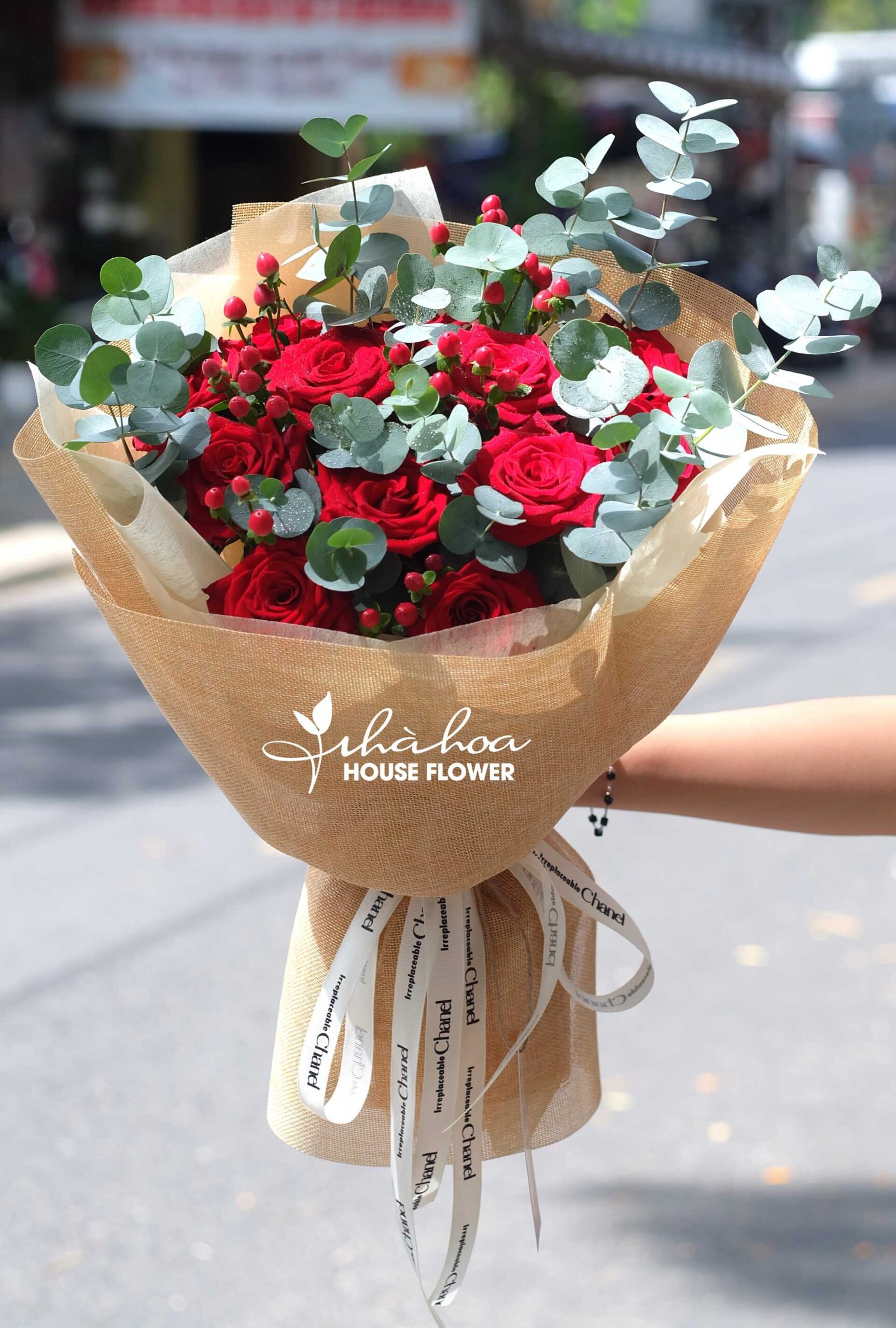 BÓ HOA HỒNG ĐỎ MIX LÁ BẠC - BH75