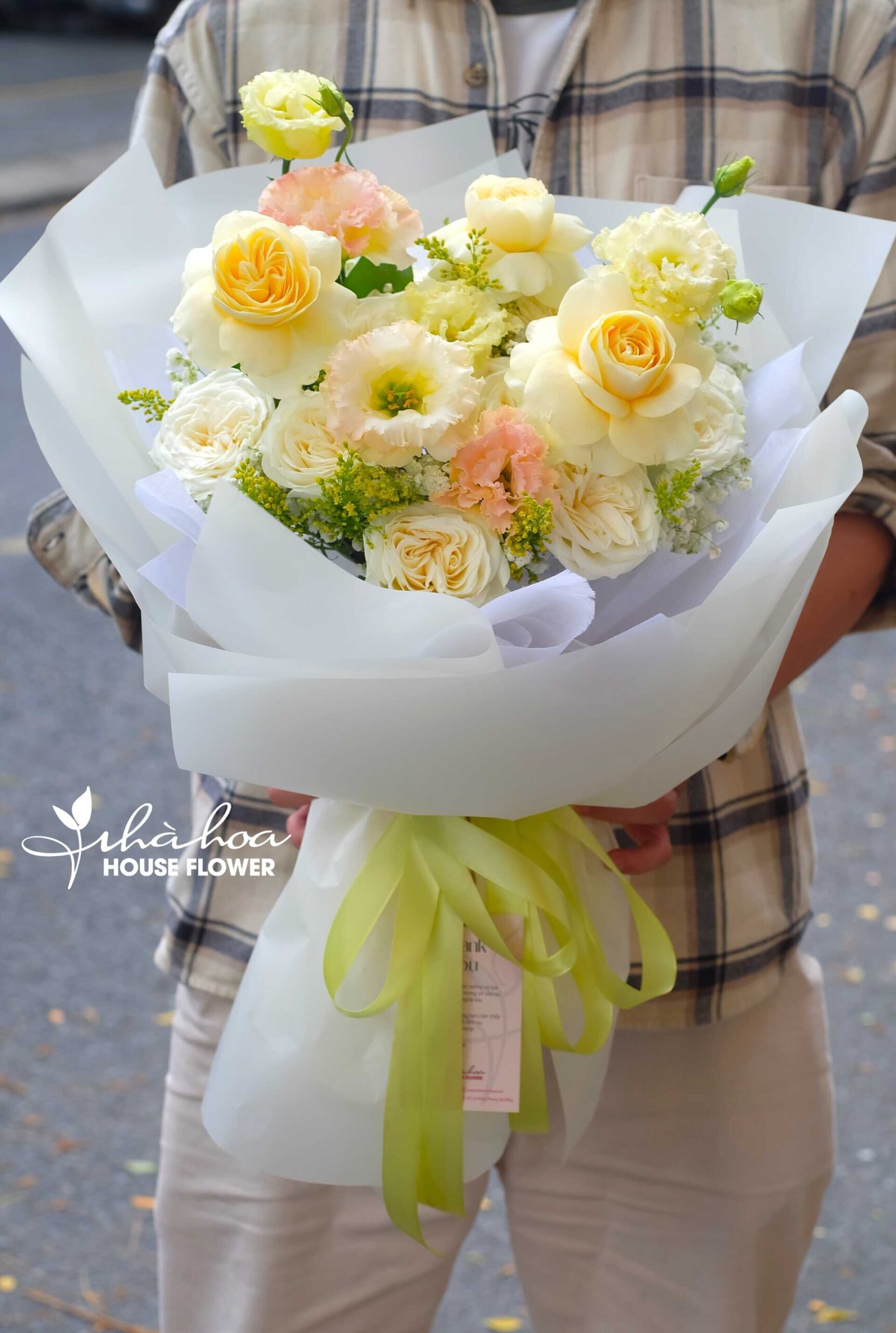 BÓ HOA HỒNG VICTOR MIX CÁT TƯỜNG - BH72