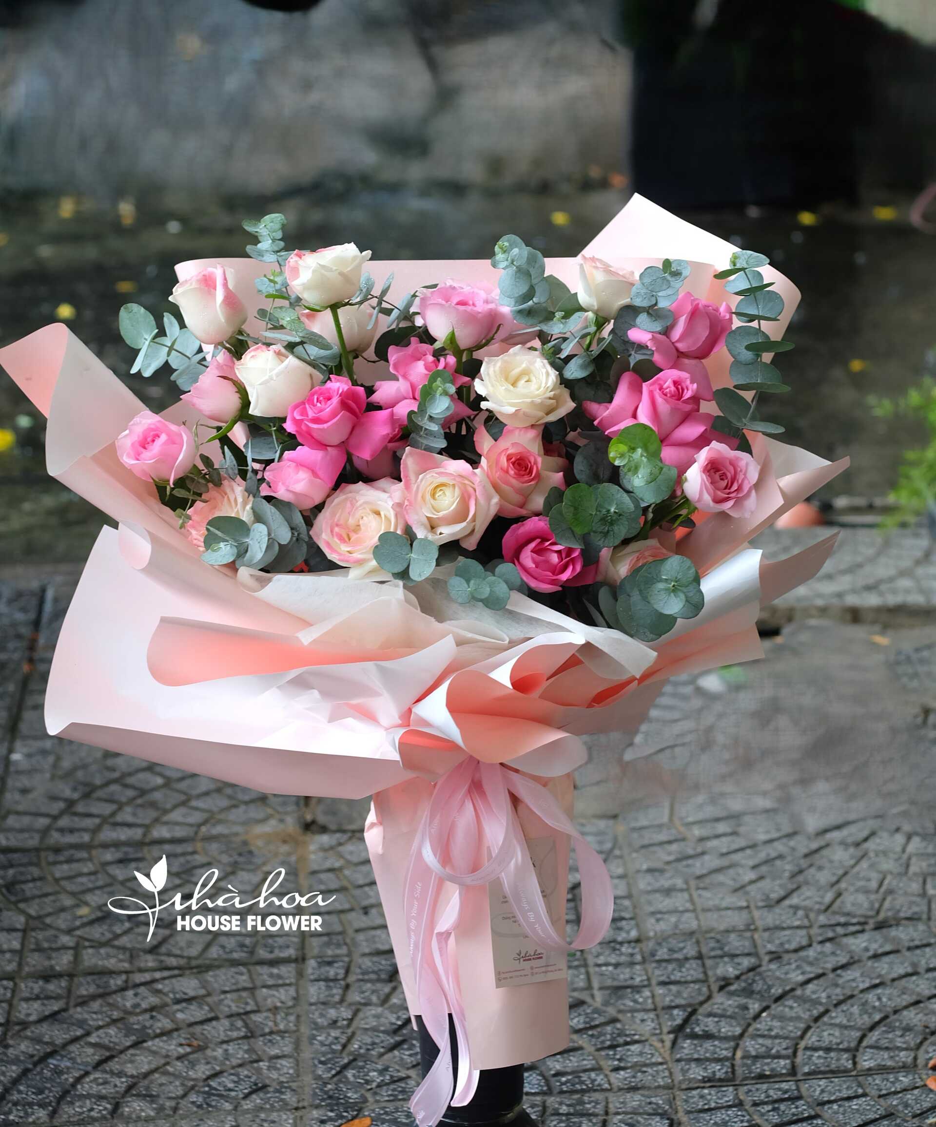 BÓ HOA HỒNG MIX LÁ BẠC - BH62
