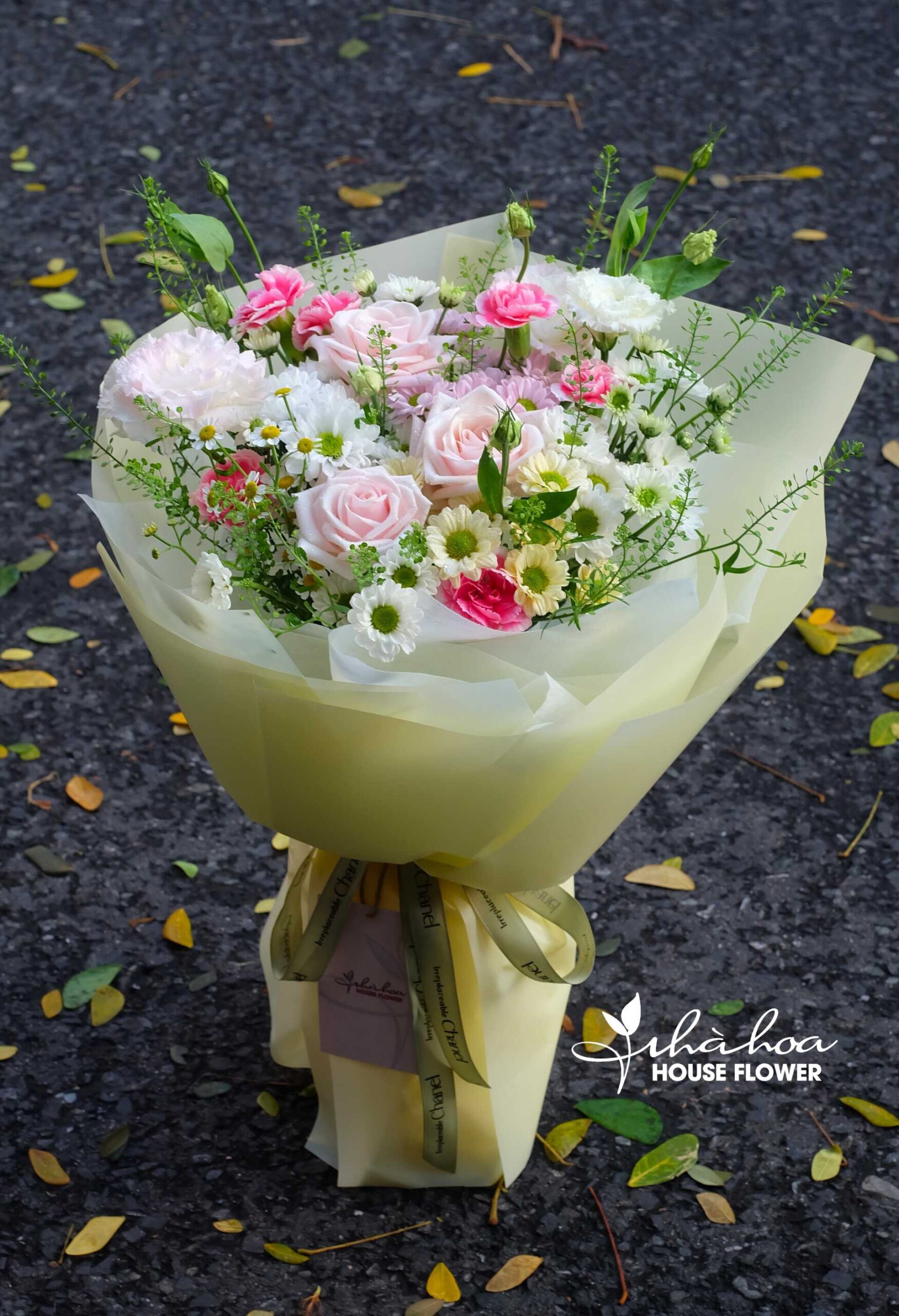 BÓ HOA HỒNG KEM DÂU MIX - BH27