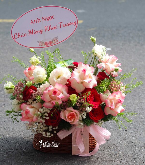 GIỎ HOA HỒNG ĐỎ MIX HỶ TRỨNG
