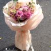 BÓ HOA HỒNG TÍM MIX ĐỒNG TIỀN, CÚC