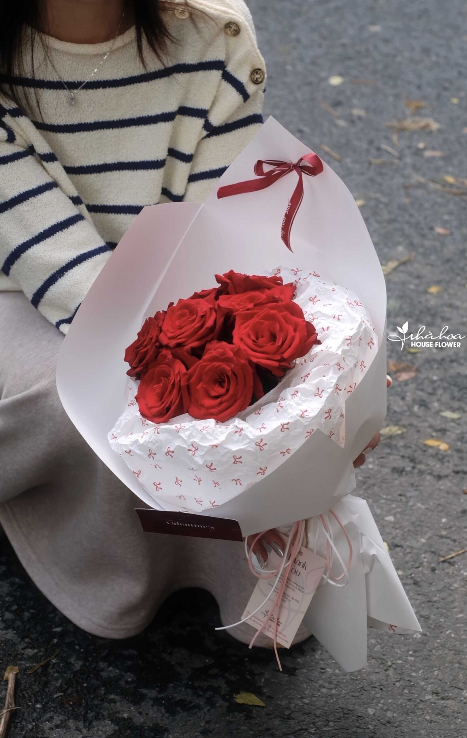 BÓ HOA HỒNG ĐỎ ĐÍNH NƠ - BH120